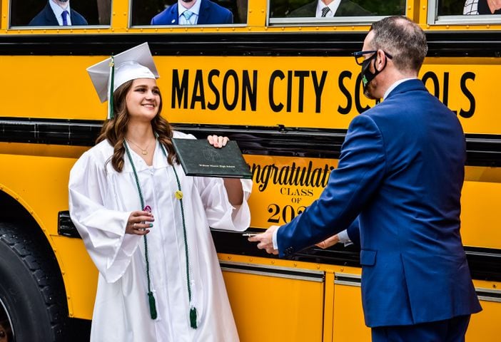 Mason graduates get diplomas delivered to their front door