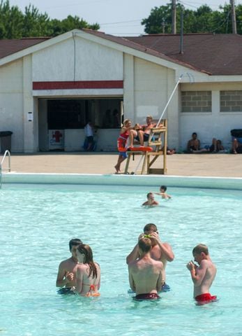 PHOTOS: Scenes from Eastview Pool in Hamilton from 2002.