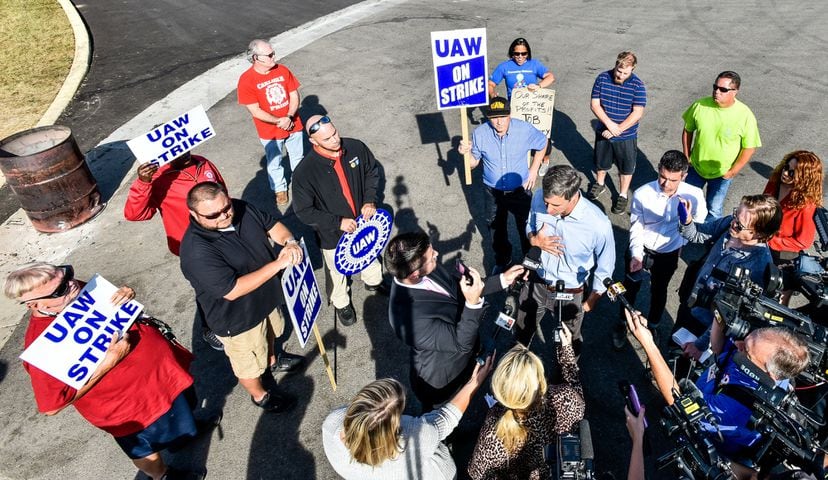 Presidential candidate visits UAW workers on strike in  West Chester