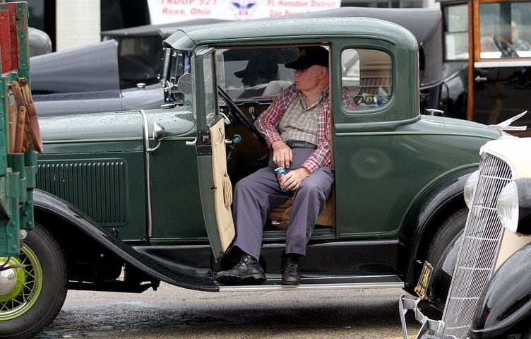 Hamilton Antique car show and parade