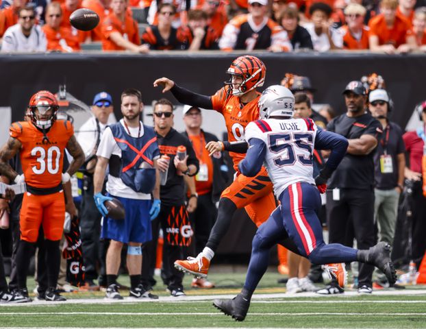 090824 Bengals vs Patriots football