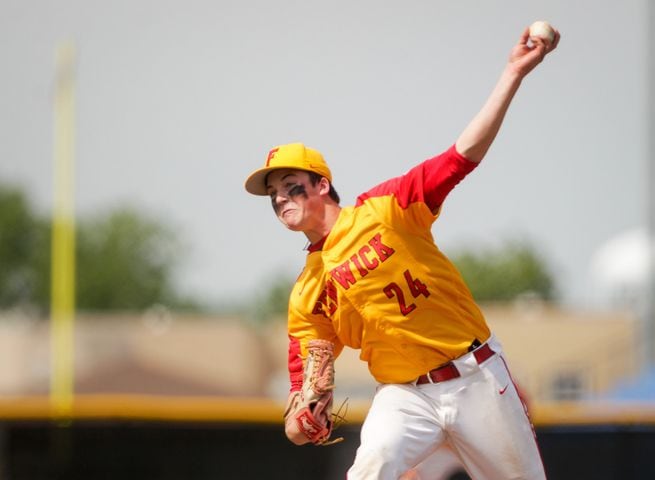 Franklin beats Fenwick in D2 district baseball final