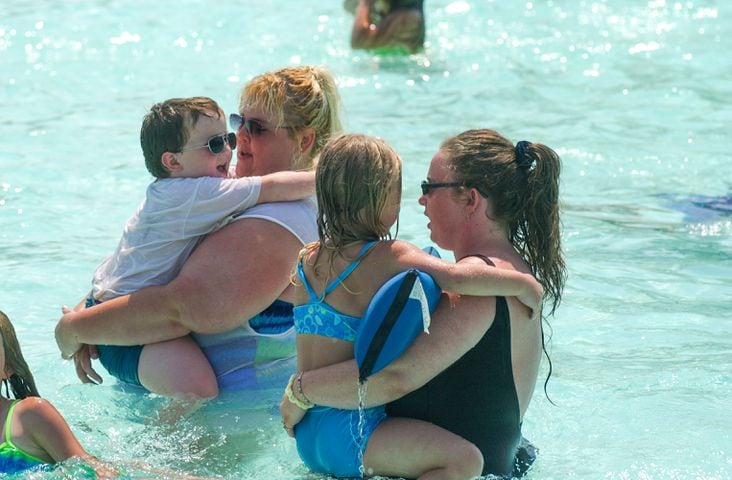 PHOTOS: Scenes from Eastview Pool in Hamilton from 2002.