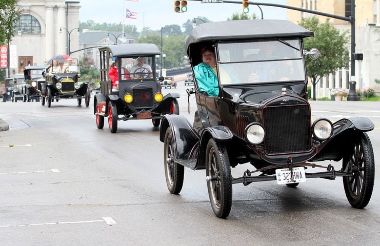 Hamilton Antique car show and parade