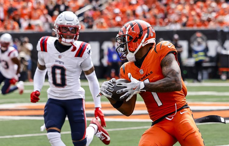 090824 Bengals vs Patriots football