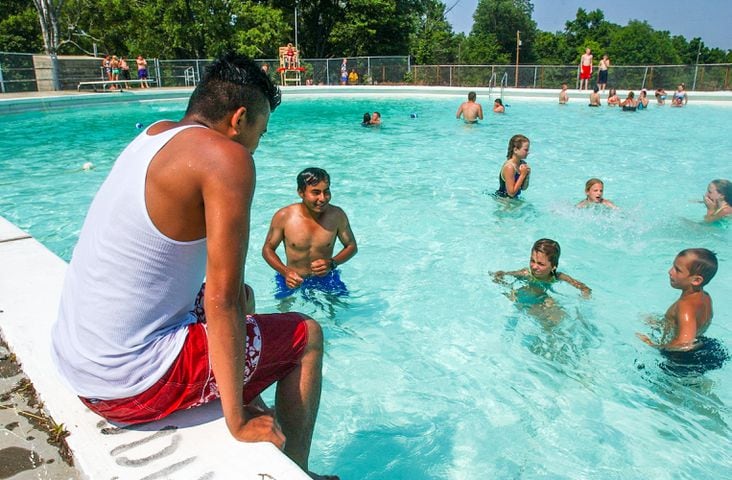 PHOTOS: Scenes from Eastview Pool in Hamilton from 2002.