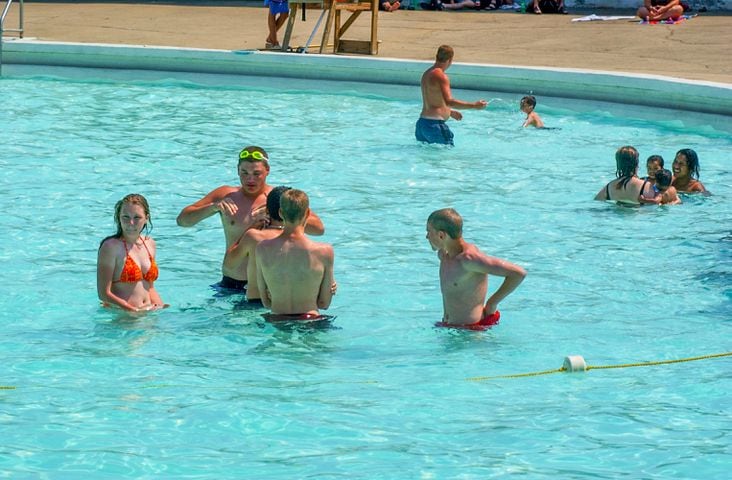 PHOTOS: Scenes from Eastview Pool in Hamilton from 2002.