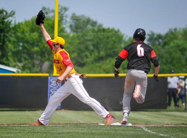 Franklin beats Fenwick in D2 district baseball final