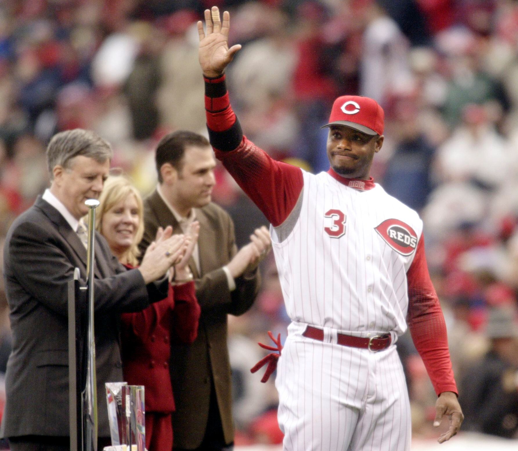 MLB on FOX on Instagram: “20 years ago today, Ken Griffey Jr. hit his first  HR in a Reds uniform. 💥 (via @reds)”