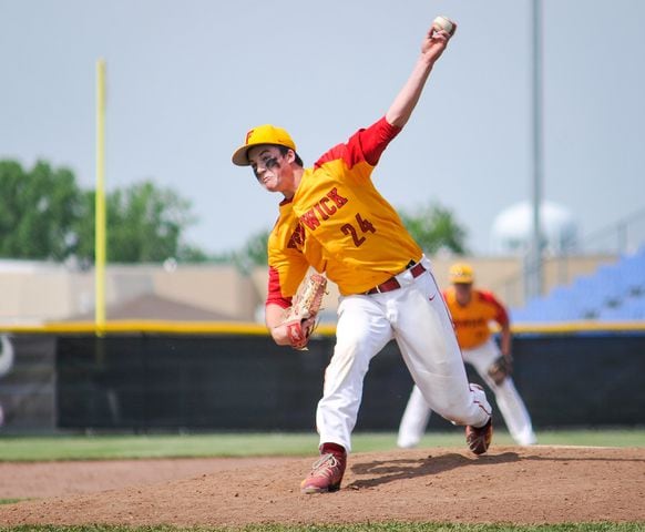 Franklin beats Fenwick in D2 district baseball final