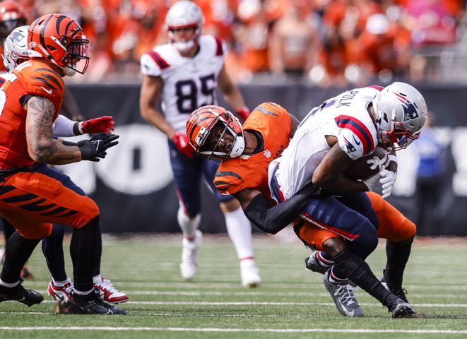 090824 Bengals vs Patriots football