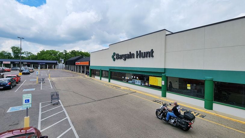 Anchor Investments, LLC, a Nashville-based real estate investment company, announced its purchase of a 79,896 SF retail center in Hamilton. The property is located at 1204 Main Street, Hamilton, OH 45013. NICK GRAHAM/STAFF