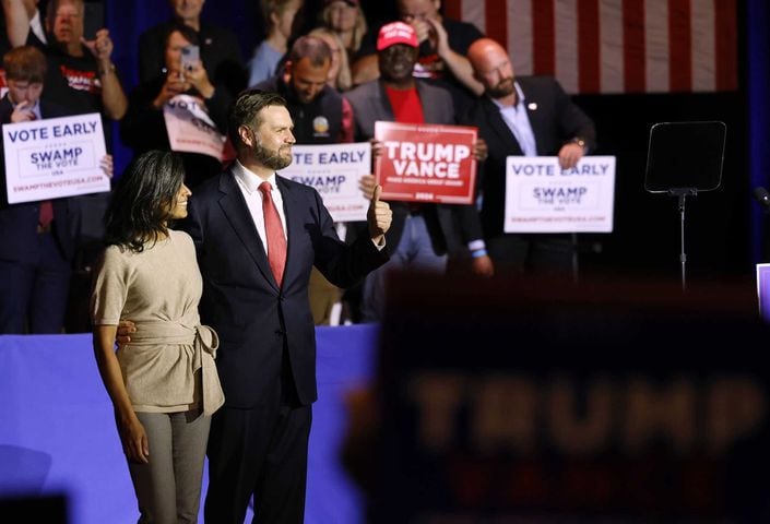 J.D. Vance speaks at Middletown rally