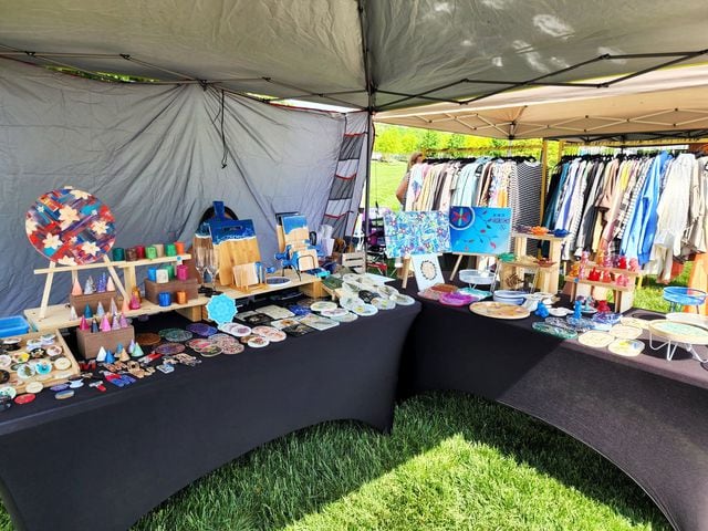 051422 Hamilton Flea