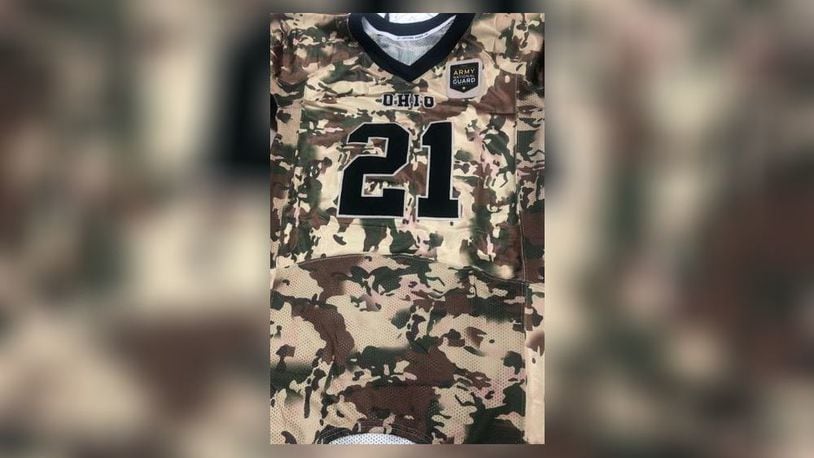 Fairfield football team first in Ohio with Army jerseys