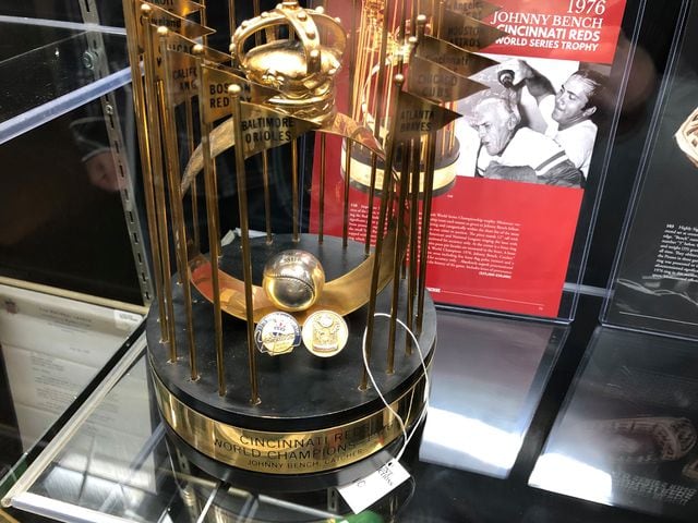 Red Sox World Series trophy to be auctioned