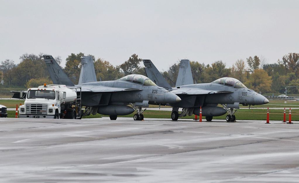 Navy jets planned for Miami University game spotted at Middletown