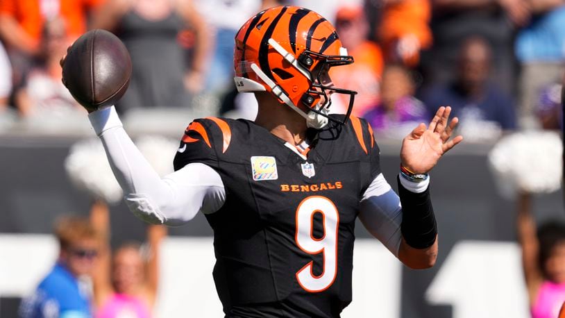 Cincinnati Bengals quarterback Joe Burrow throws a pass against the Baltimore Ravens during the first half of an NFL football game, Sunday, Oct. 6, 2024, in Cincinnati. (AP Photo/Jeff Dean)