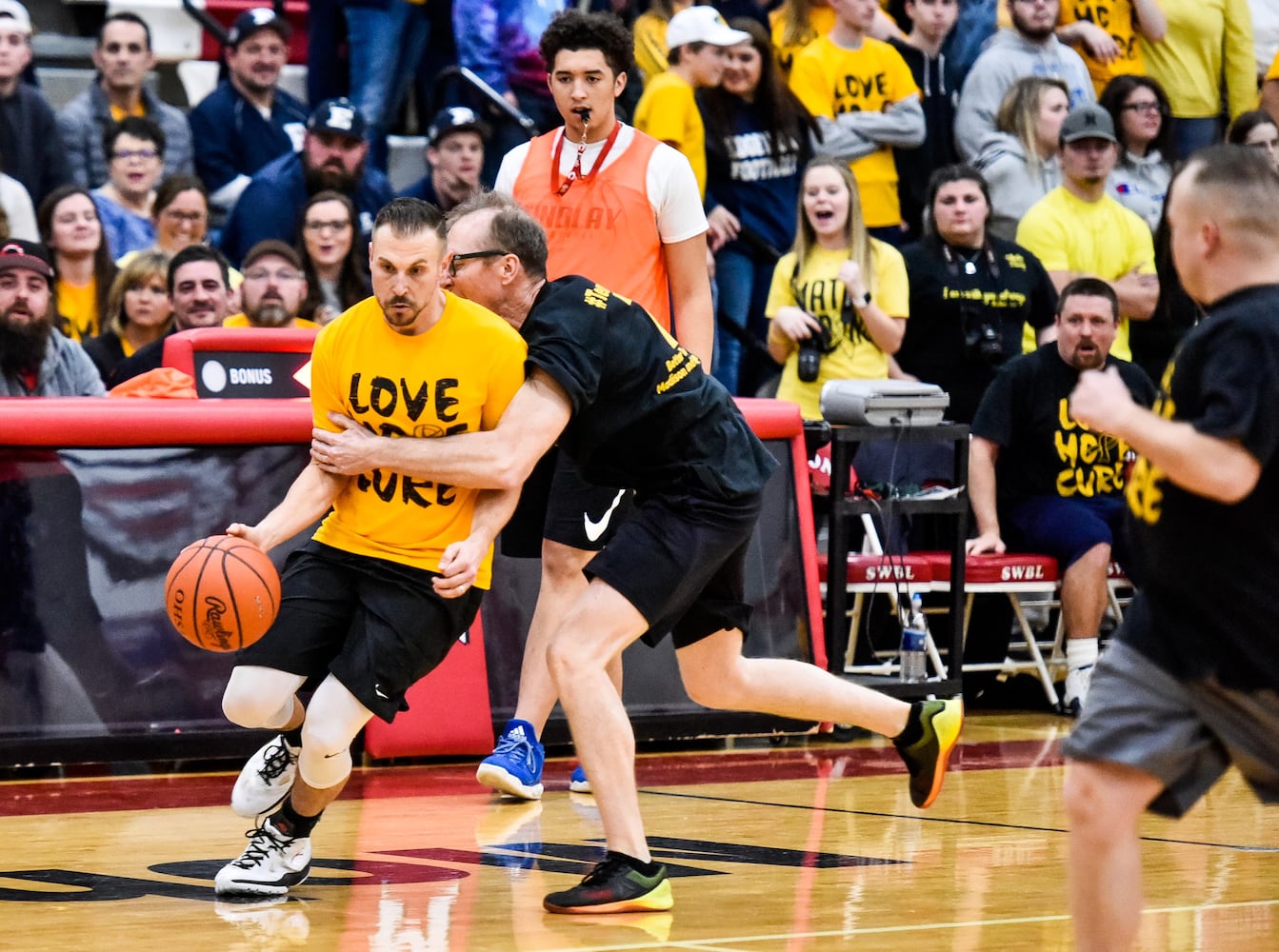 Two Butler County schools hold basketball game to benefit Madison teen battling cancer