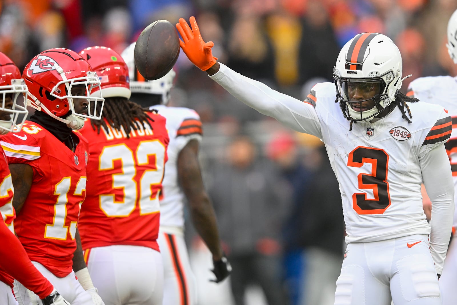 Cleveland Browns wide receiver Jerry Jeudy (3) celebrates a catch against the Kansas City Chiefs during the first half of an NFL football game, Sunday, Dec. 15, 2024, in Cleveland. (AP Photo/David Richard)