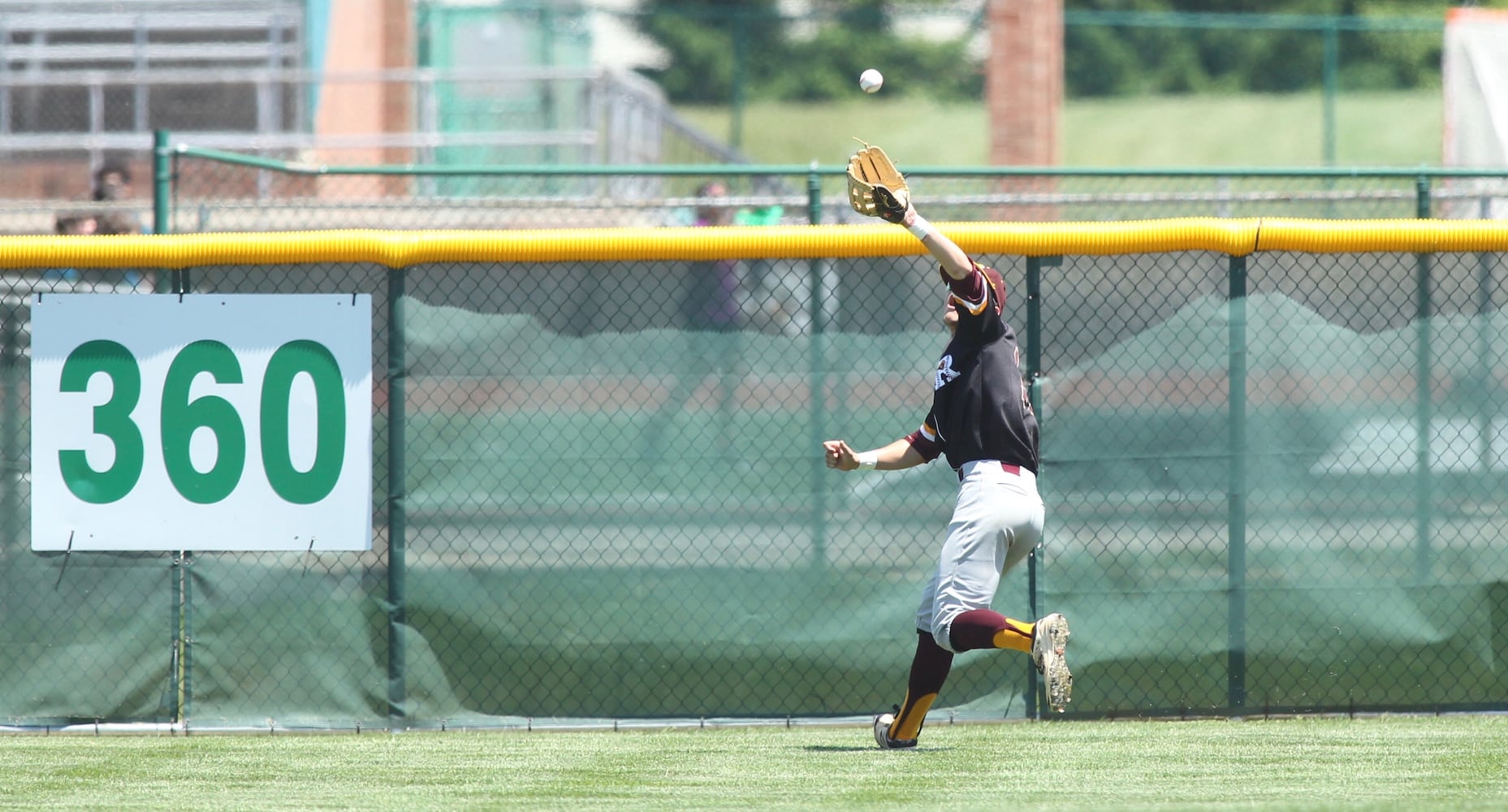 Photos: Ross vs. Cincinnati Hills Christian in regional baseball