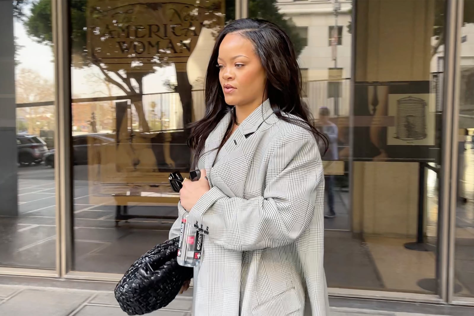 Singer Rihanna leaves Clara Shortridge Foltz Criminal Justice Center in Los Angeles on Friday, Jan. 31, 2025. (AP Photo/Liam McEwan)