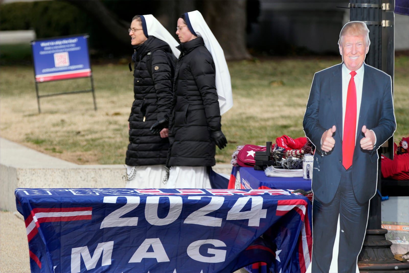 Nuns arrive to participate in the annual March for Life, walk from the Washington Monument to the Supreme Court, Friday, Jan. 24, 2025, in Washington. (AP Photo/Ben Curtis)