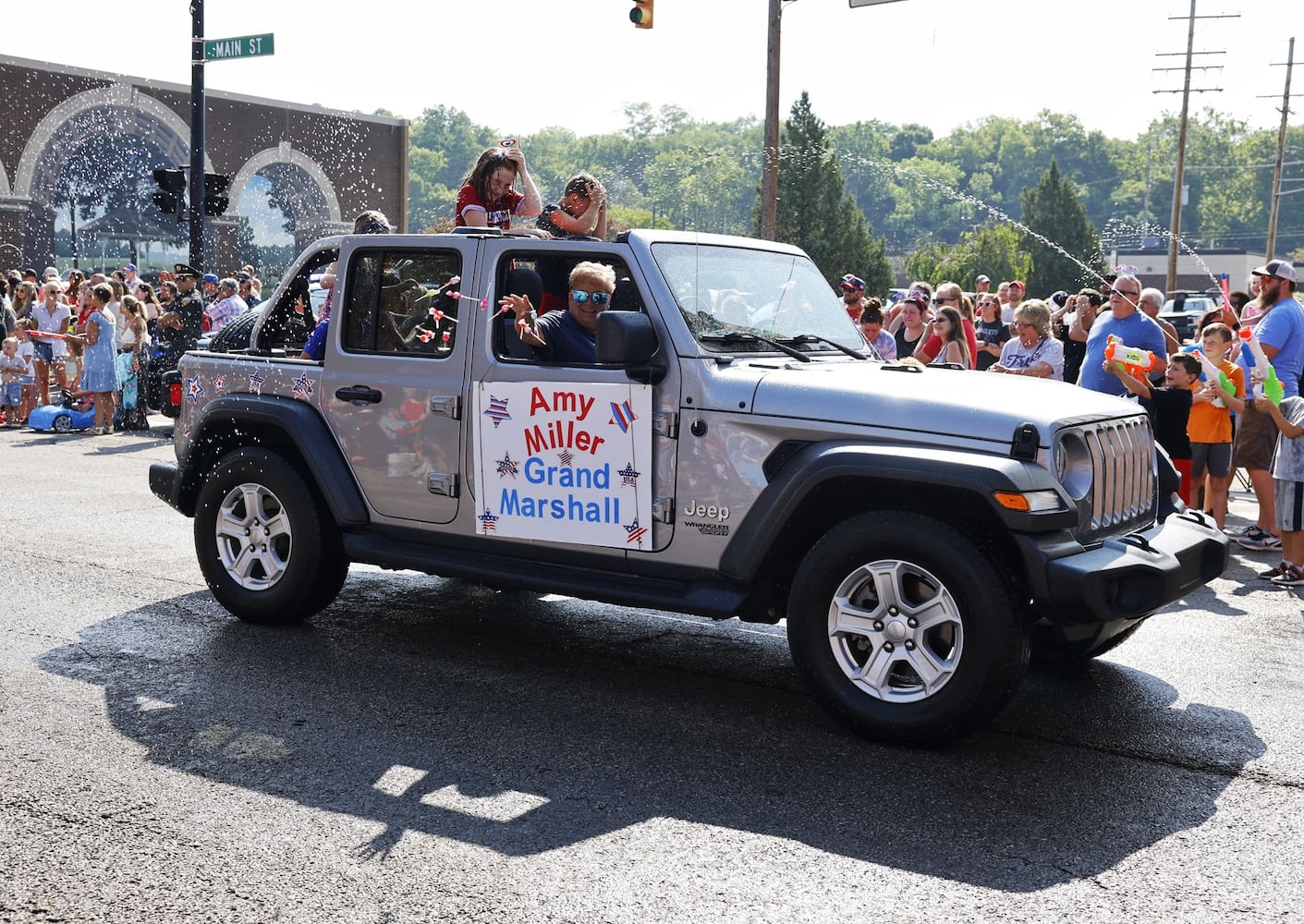 070423 Franklin parade