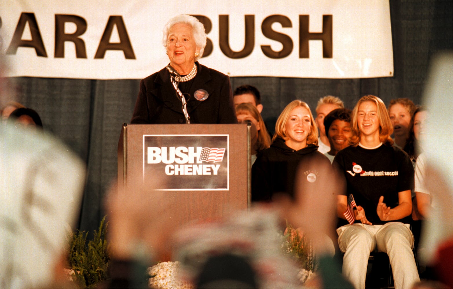 PHOTOS Barbara Bush at Lakota East in 2000