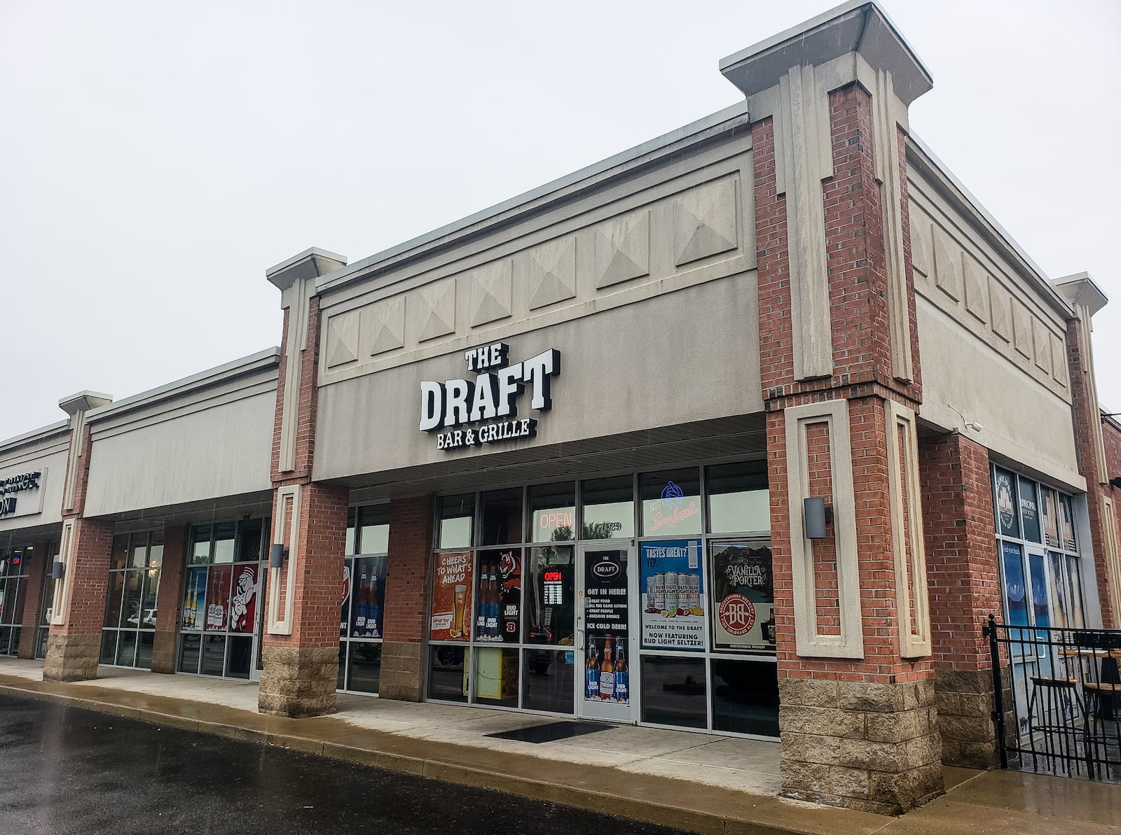 Mike Martin, owner of East Coast Eatz food truck, has taken over the kitchen at The Draft Bar & Grille on Yankee Road in Liberty Township. The menu has been revamped and includes many new items including Philly cheesesteak, smoked wings and quesadillas. NICK GRAHAM / STAFF