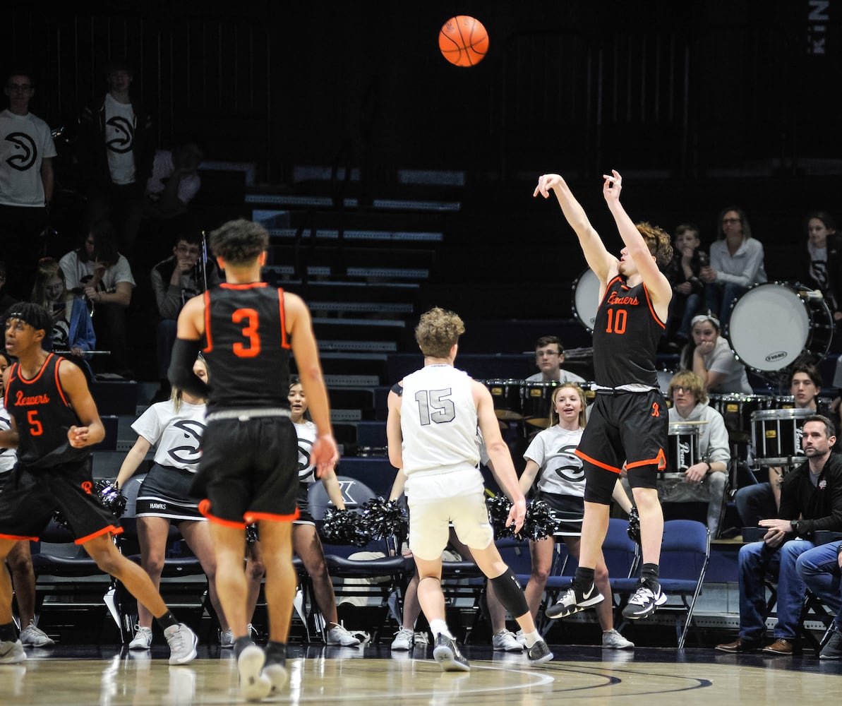 Lakota East beats Beavercreek in boys D1 district basketball final