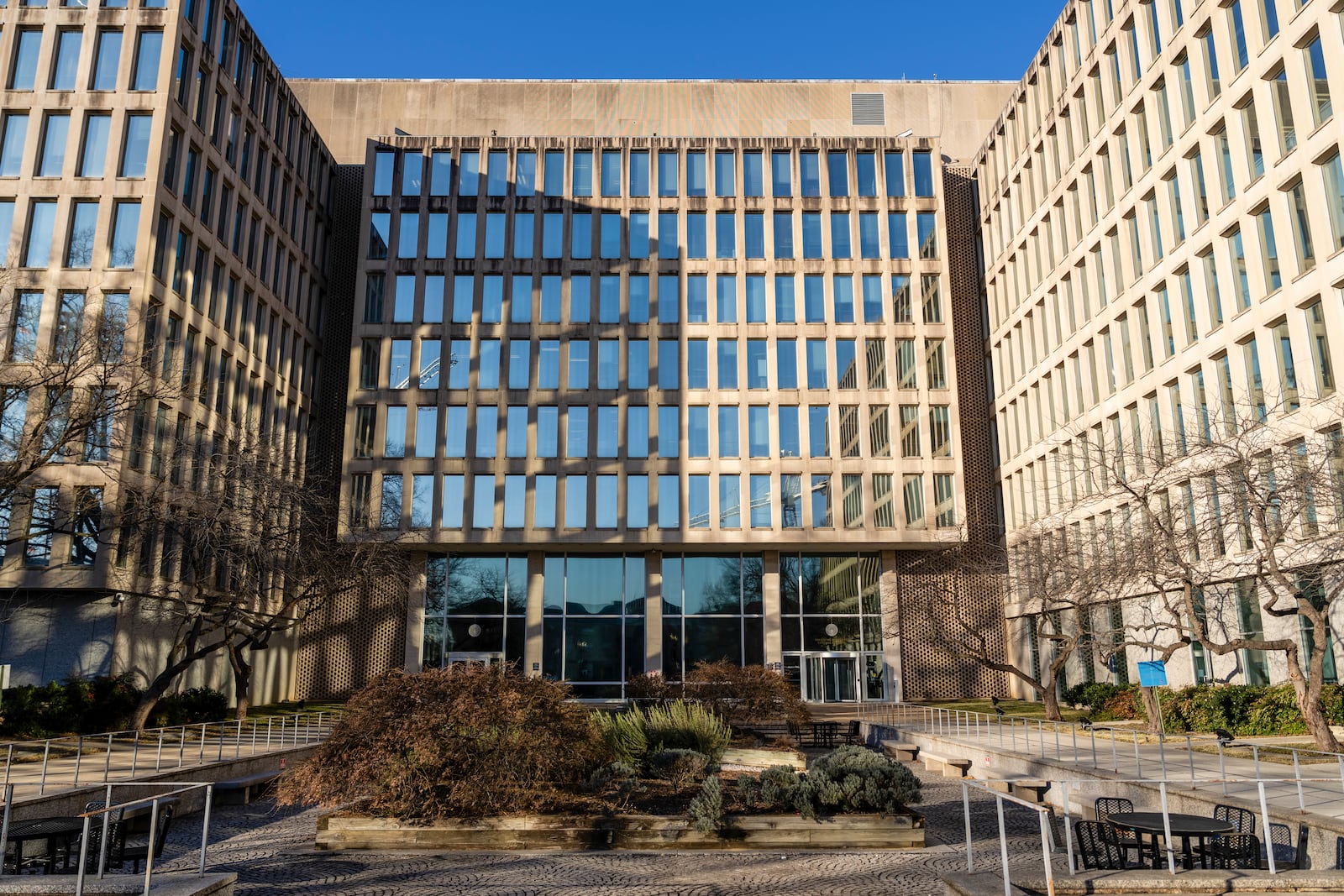 
                        The Office of Personnel Management building in Washington, Jan. 29, 2025. (Eric Lee/The New York Times)
                      