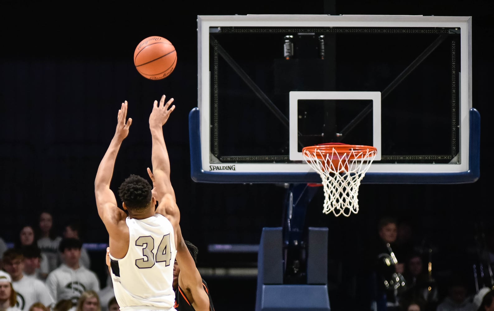 Lakota East beats Beavercreek in boys D1 district basketball final