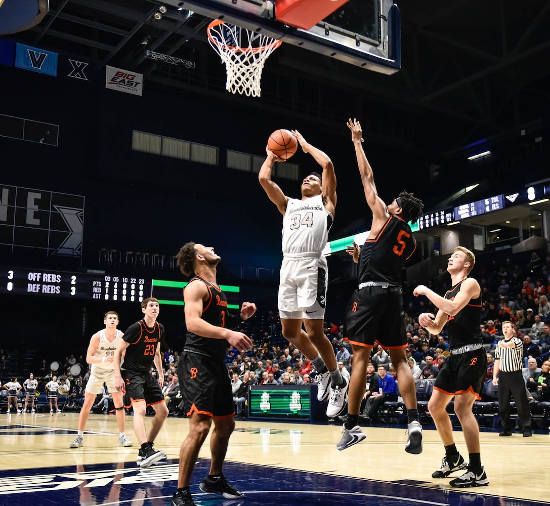 Lakota East beats Beavercreek in boys D1 district basketball final