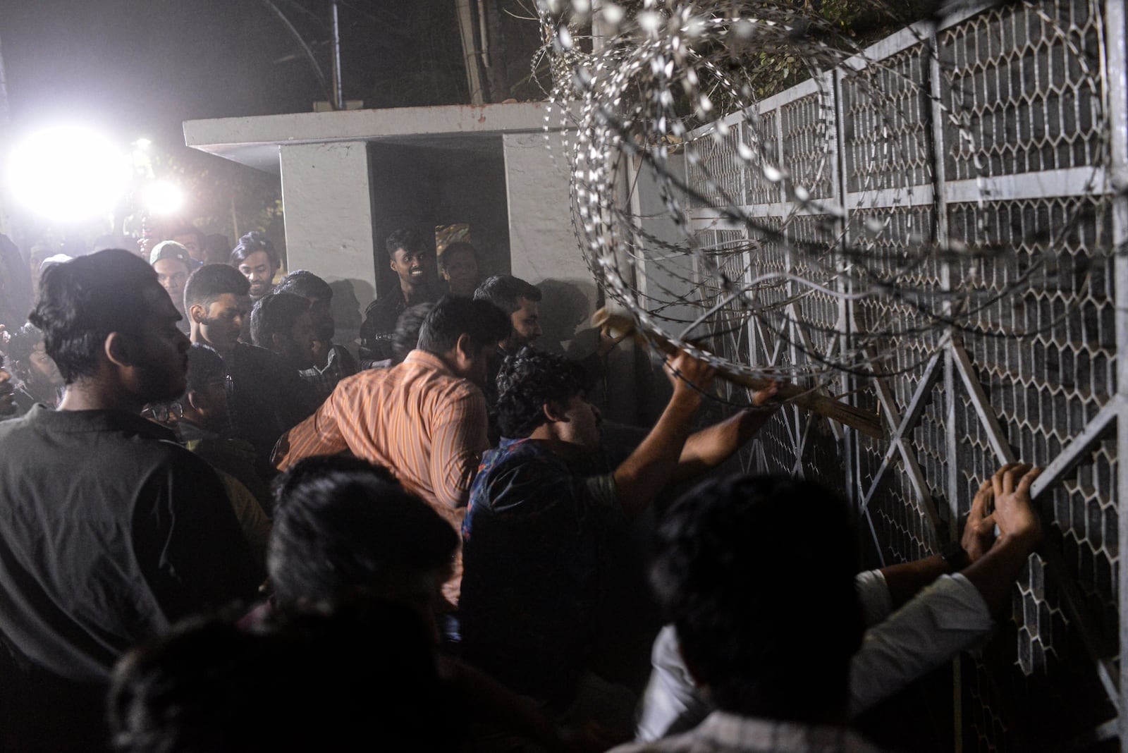 Protesters vandalize the residence of Sheikh Mujibur Rahman, Bangladesh's former leader and the father of the country's ousted Prime Minister Sheikh Hasina, at Dhanmondi, in Dhaka in Dhaka, Bangladesh, Wednesday, Feb. 5, 2025. (AP Photo/Mahmud Hossain Opu)