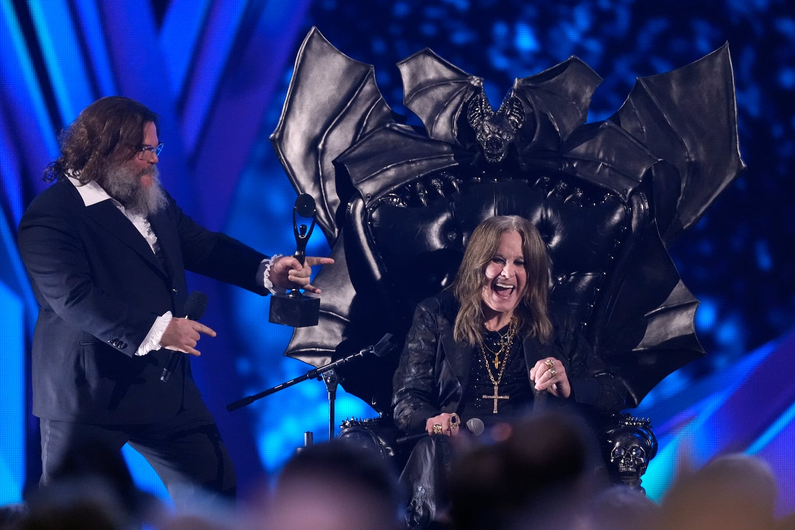 Jack Black, left, and Ozzy Osbourne appear during the 39th Annual Rock & Roll Hall of Fame Induction Ceremony on Saturday, Oct. 19, 2024, at Rocket Mortgage FieldHouse in Cleveland. (AP Photo/Chris Pizzello)