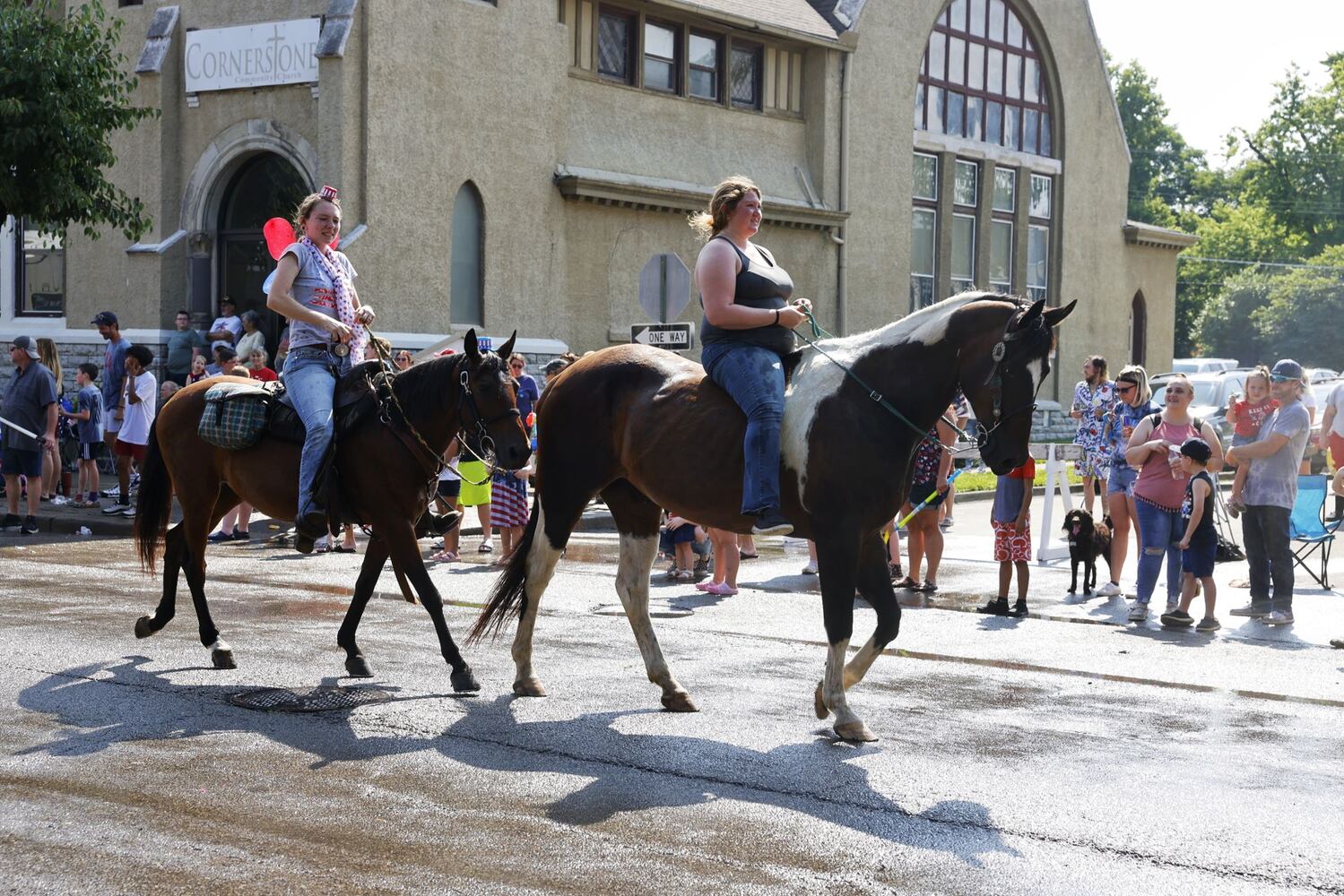 070423 Franklin parade