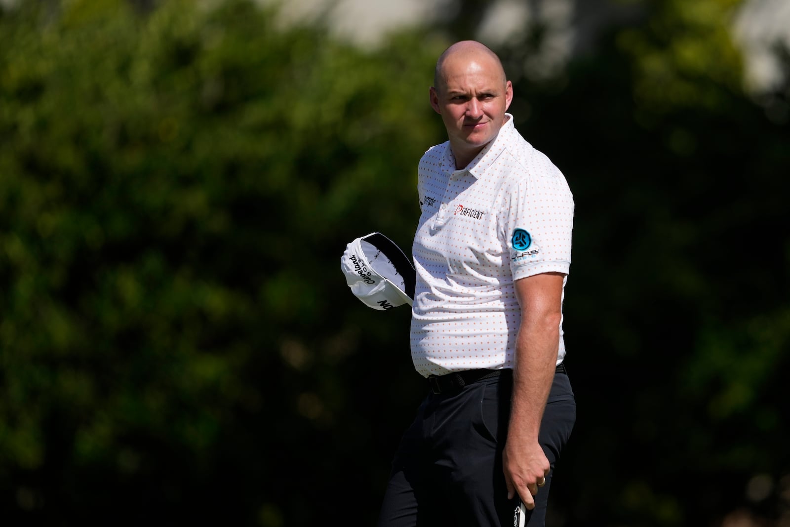 Sepp Straka, of Austria, reacts after missing a shot on the fifth green during the second round of the Sony Open golf event, Friday, Jan. 10, 2025, at Waialae Country Club in Honolulu. (AP Photo/Matt York)