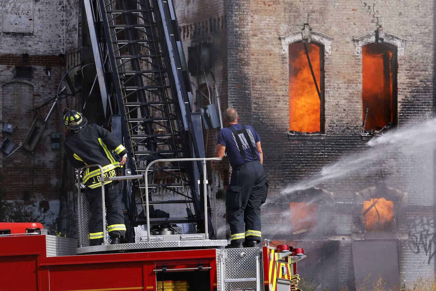 Hamilton former Beckett Paper building fire