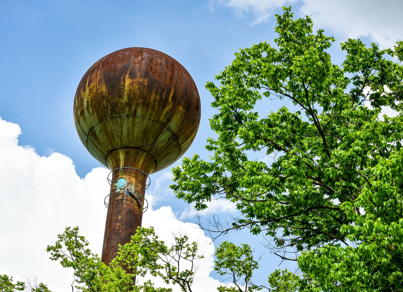 See What LeSourdsville Lake Americana Looks like now