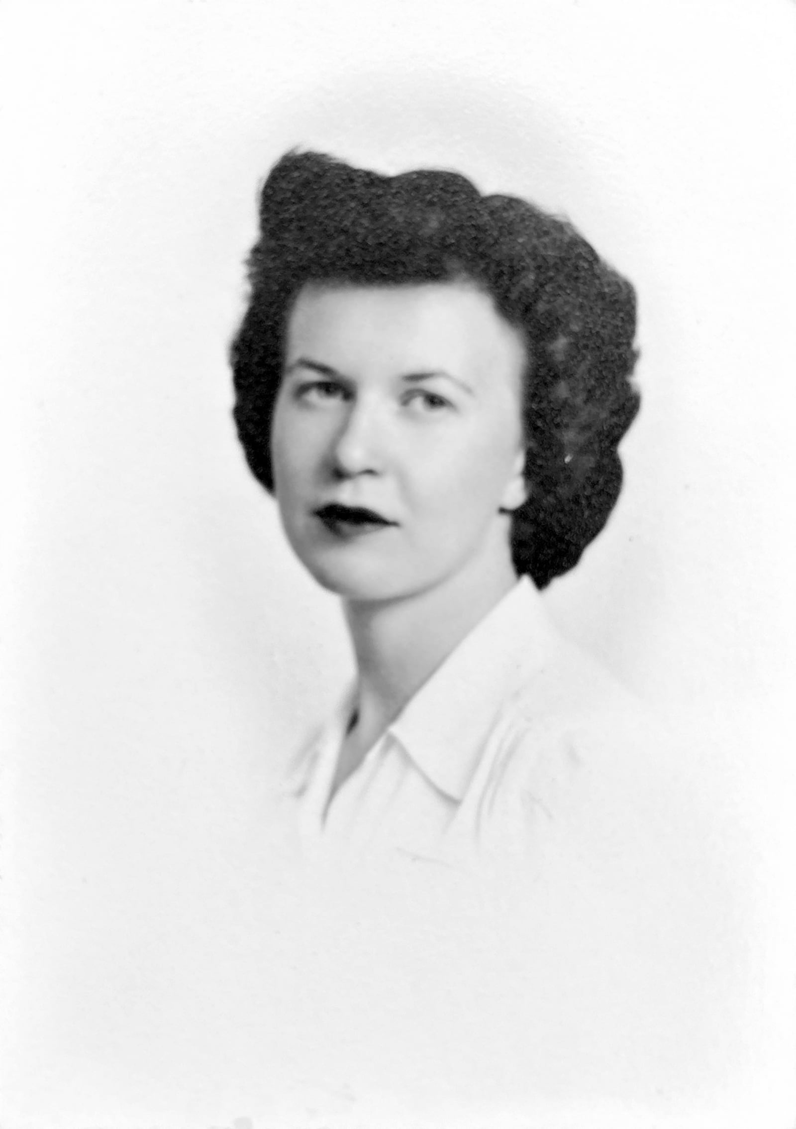 Betty Tayor, Taylors mother, at her nursing school graduation in 1944.