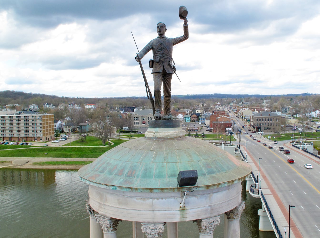 photo tour of the sculptures in Hamilton