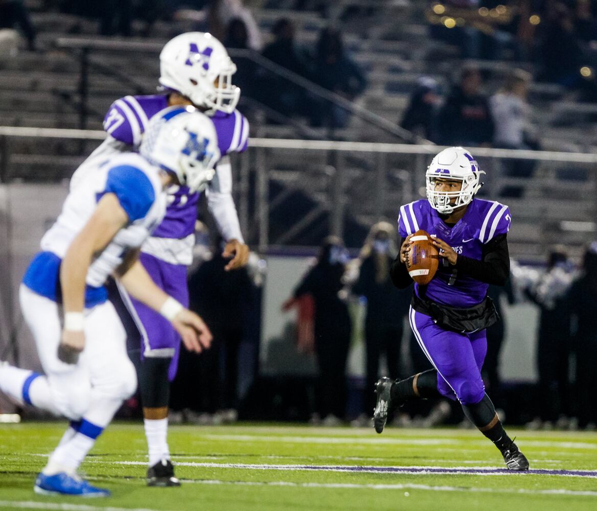 Hamilton Big Blue football beats Middletown Middies Friday, Oct. 19