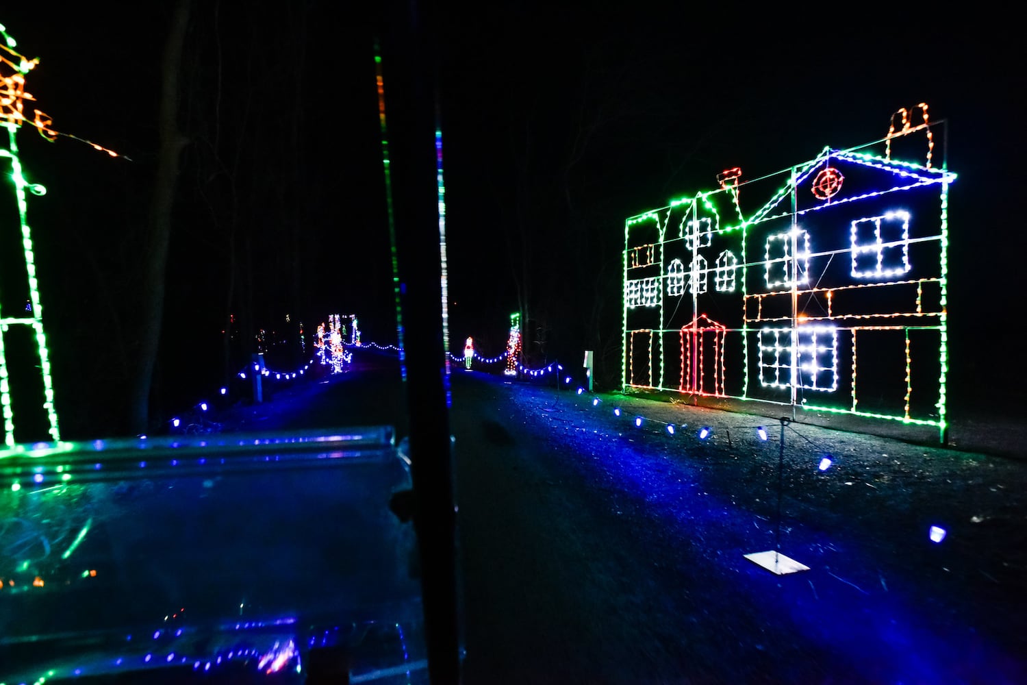 Land of Illusion Christmas Glow