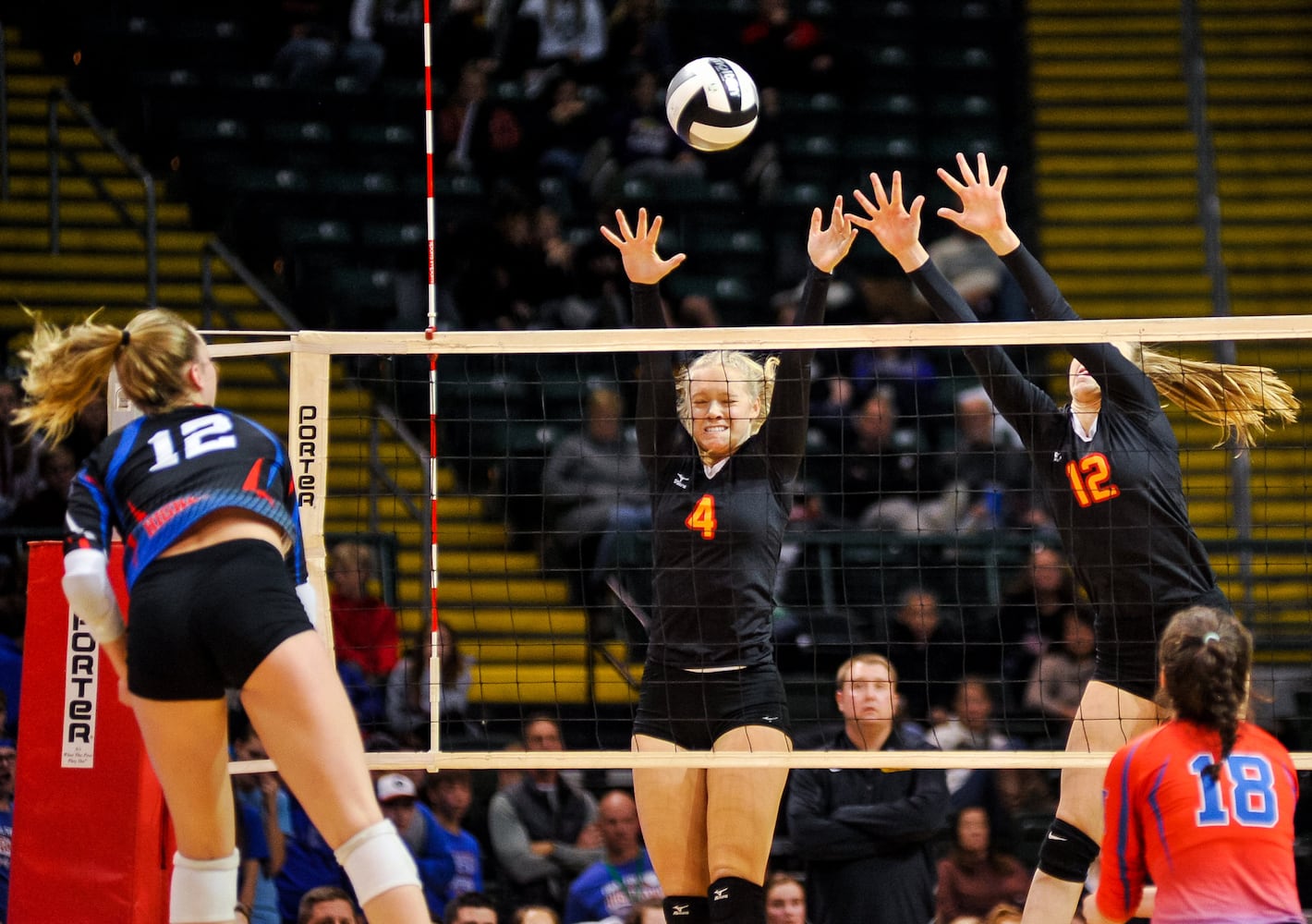 Fenwick wins Division II State volleyball championship against Highland