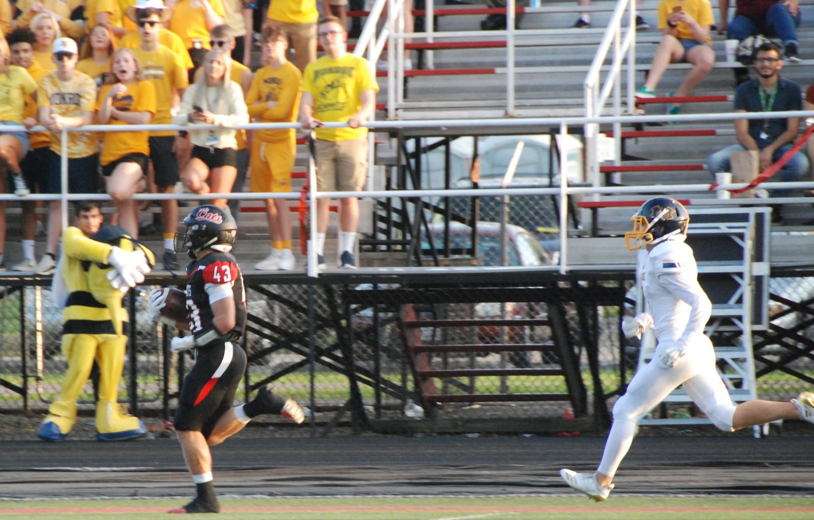 Franklin’s Gage Johnson breaks free for an 88-yard touchdown during Friday night’s 24-3 victory over visiting Monroe at Atrium Stadium in Franklin. CONTRIBUTED PHOTO BY OLIVER SANDERS