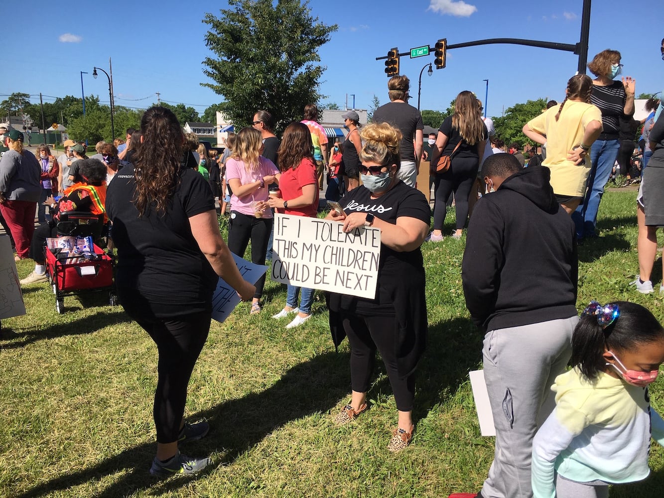 PHOTOS: Hundreds march in protest during Hamilton event at courthouse