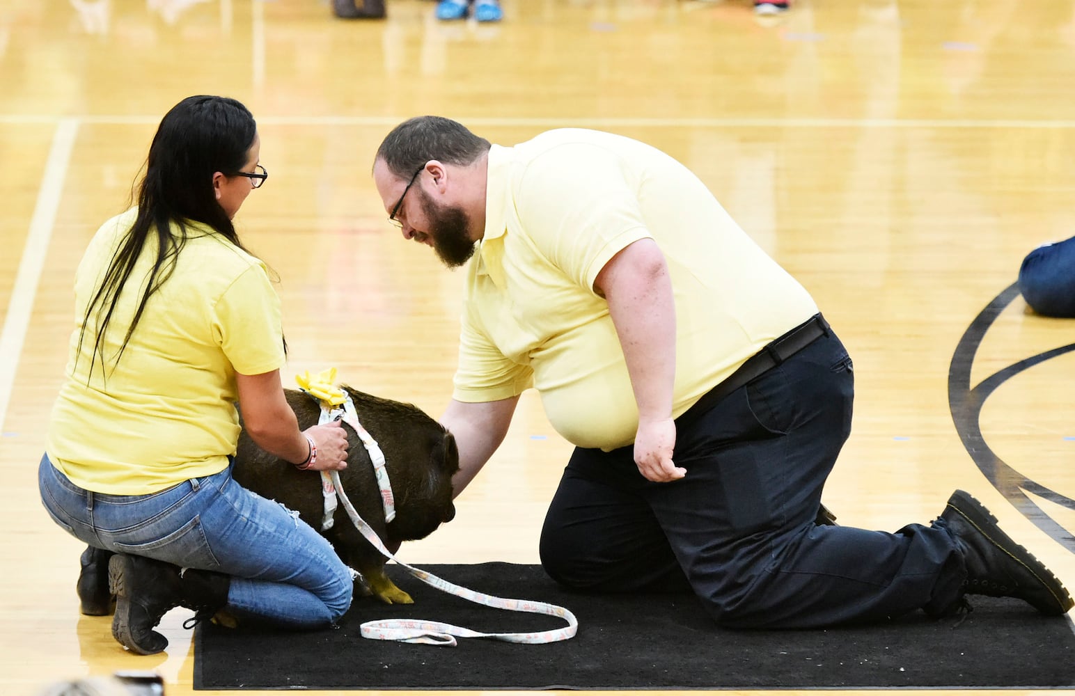 Two Butler County schools hold basketball game to benefit Madison teen battling cancer