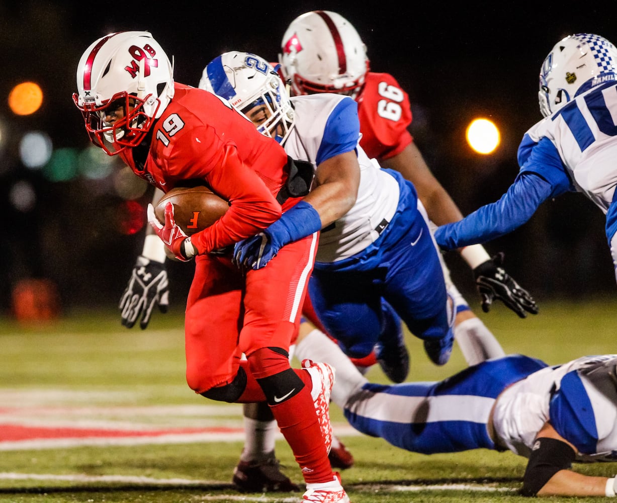 Fairfield beats Hamilton in first round of football playoffs