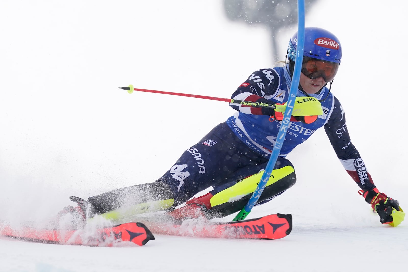 United States' Mikaela Shiffrin speeds down the course during an alpine ski, women's World Cup slalom, in Sestriere, Italy, Sunday, Feb. 23, 2025. (AP Photo/Piermarco Tacca)